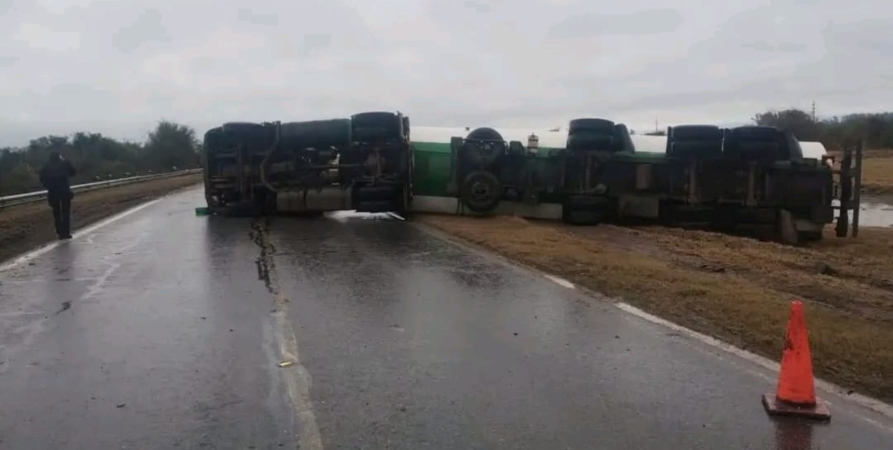 Sigue el corte total sobre Ruta Nacional 34 a la altura de Arrufó