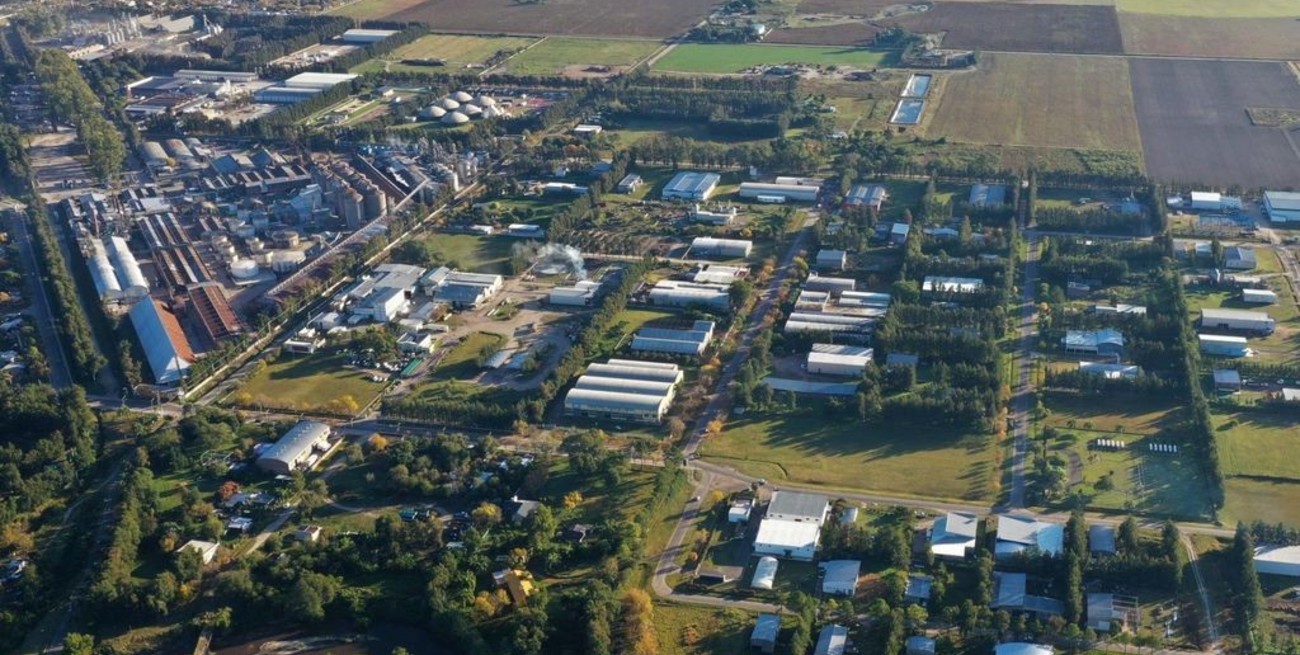 Avellaneda: anuncian la compra de siete hectáreas para ampliar el Parque Industrial