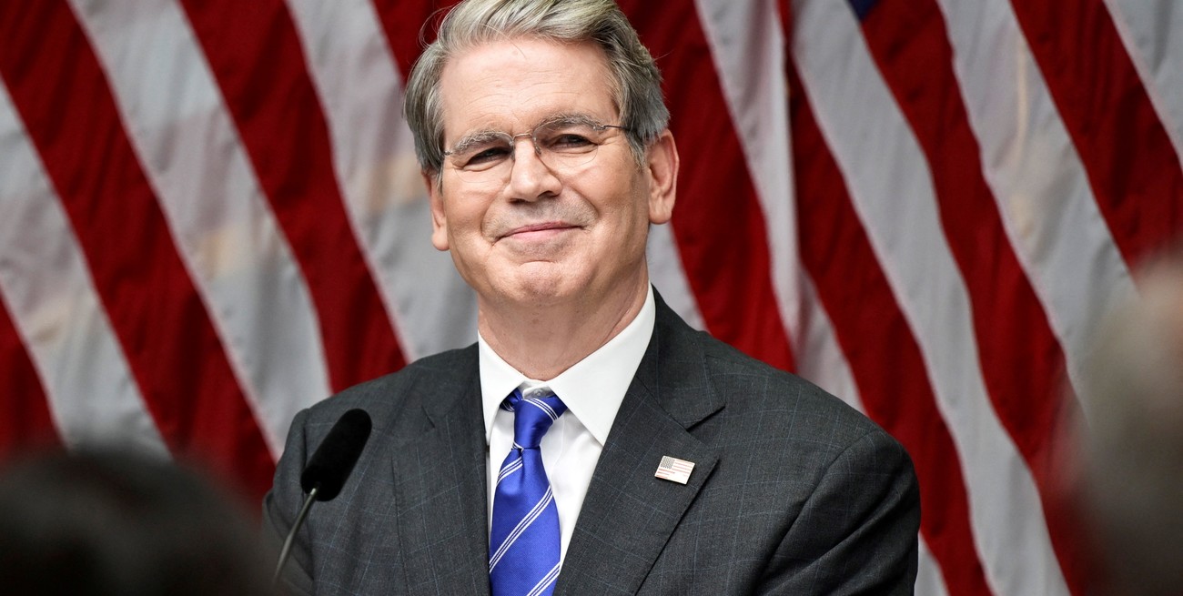 Swap y compras de divisas o de deuda: las opciones de Estados Unidos para Argentina