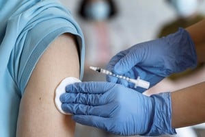 Se realizaron testeos y vacunaciones de hepatitis en el CEMAFE.