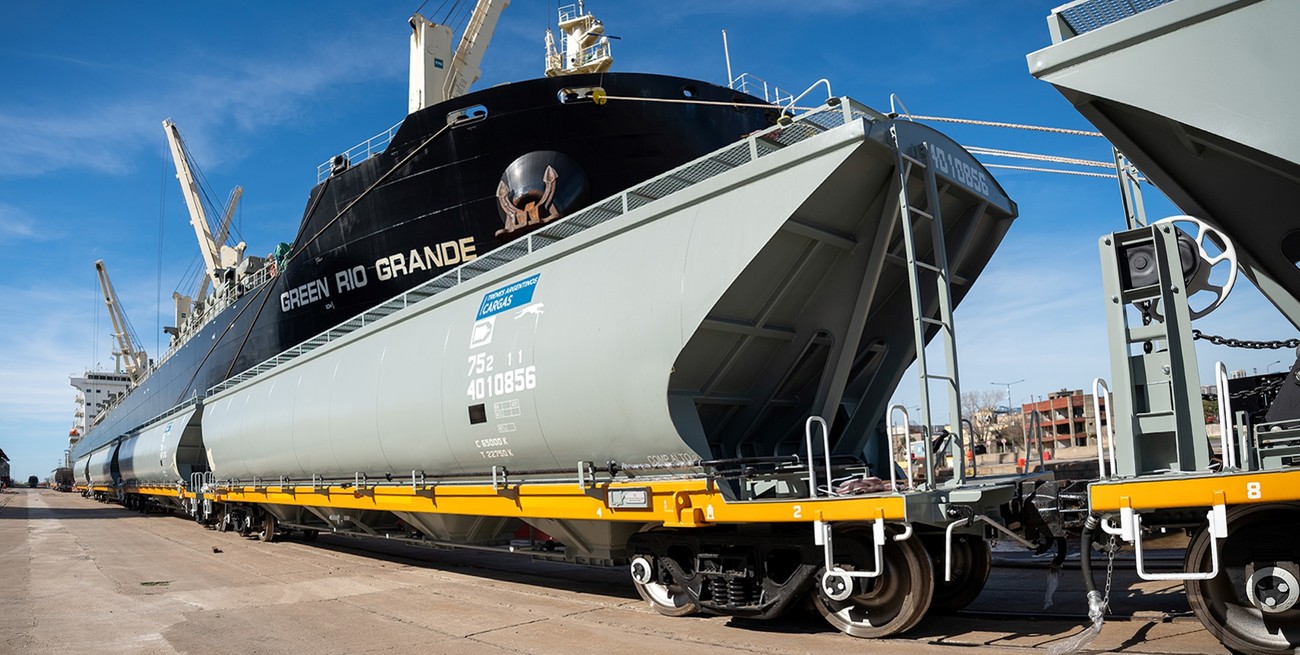 Inversión privada impulsa el transporte ferroviario: llegan 90 vagones de carga cerealera