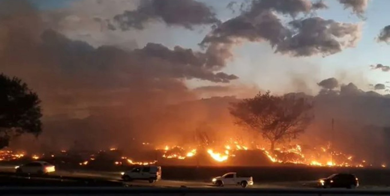 El fuego ataca zonas serranas en Jujuy con 15 focos activos