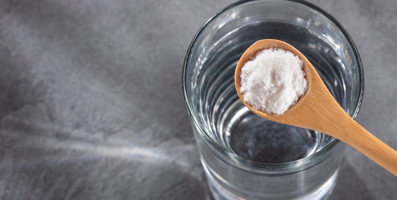 Bicarbonato de sodio: cómo usarlo correctamente para aliviar el acidez y las migrañas