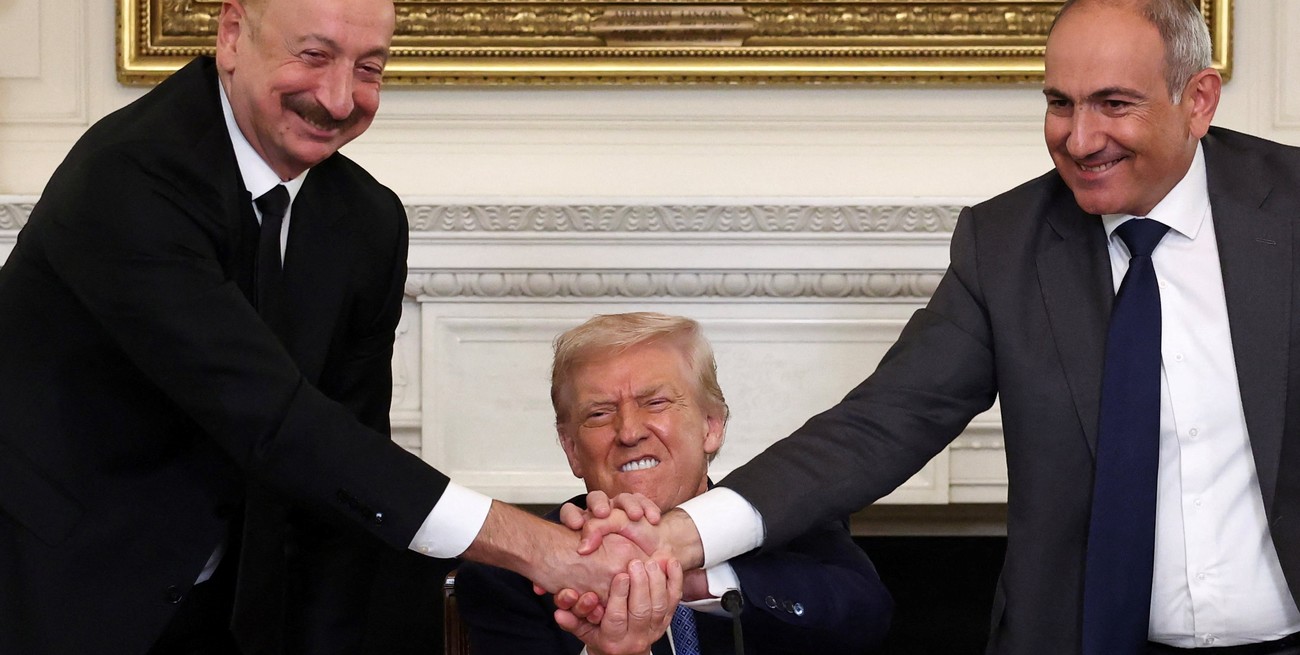 Armenia y Azerbaiyán firmaron un acuerdo de paz ante Trump