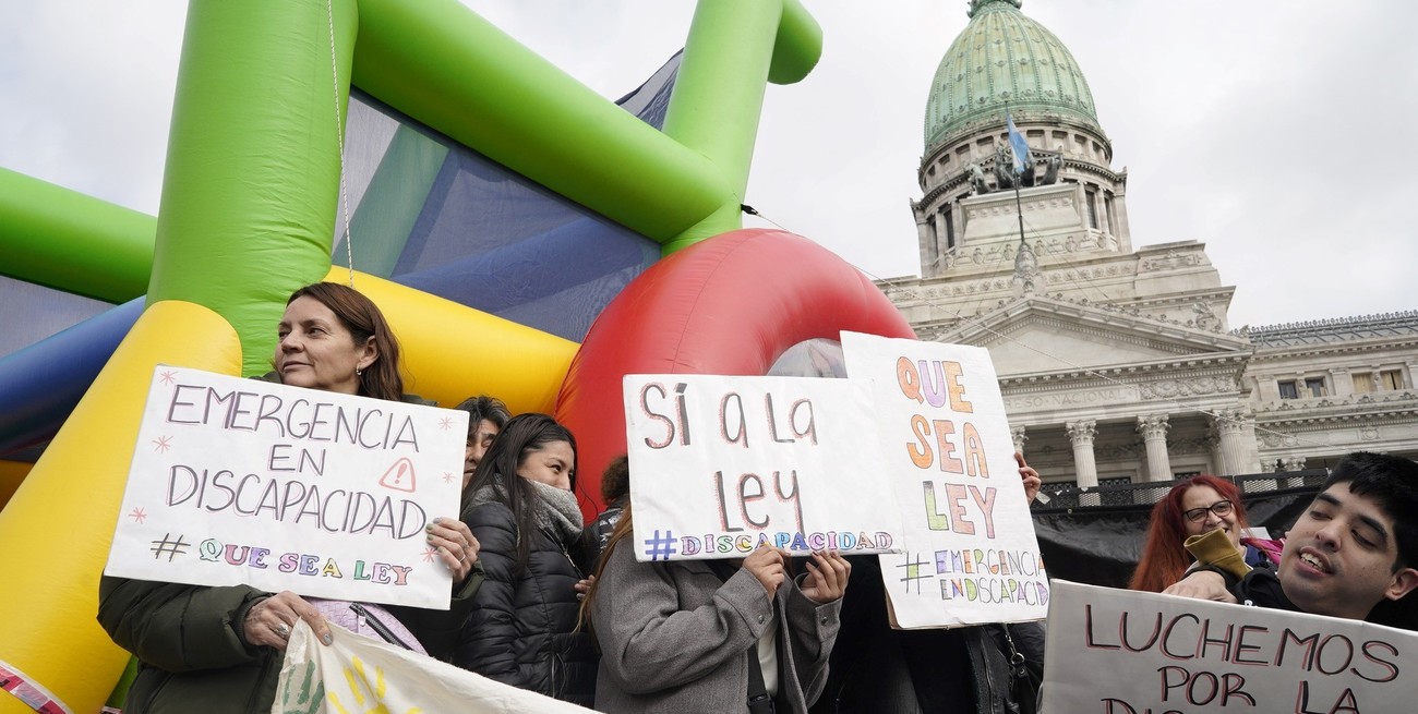 "Crónica anunciada": el veto en discapacidad reavivó el reclamo de familias y prestadores