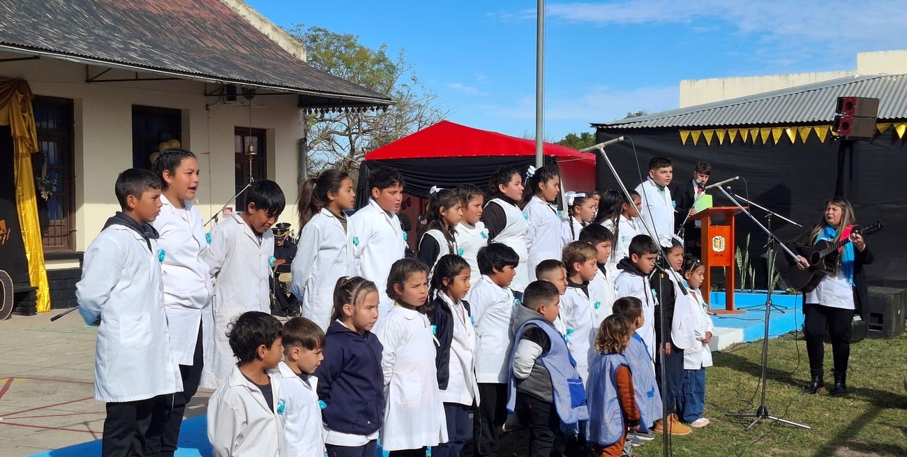 Colonia San José celebró los 100 años de la Escuela N° 108 con anuncios y homenajes