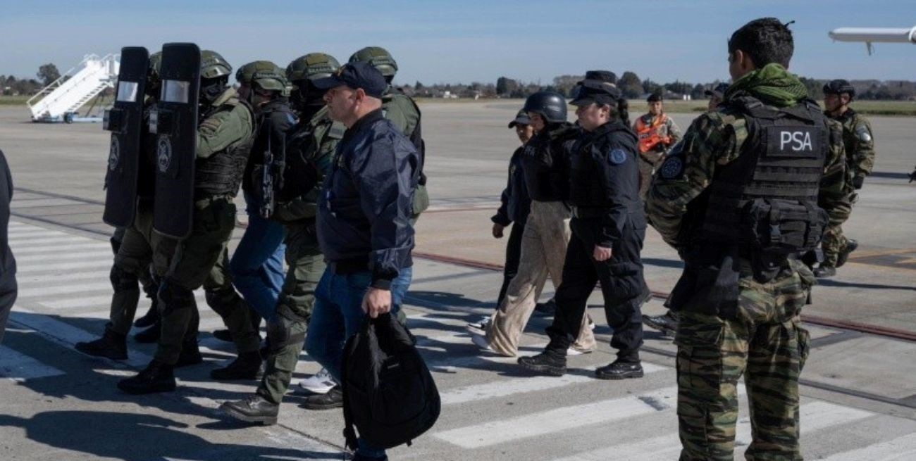Boda narco en Ibarlucea: extraditaron a la pareja que estaba detenida en Paraguay
