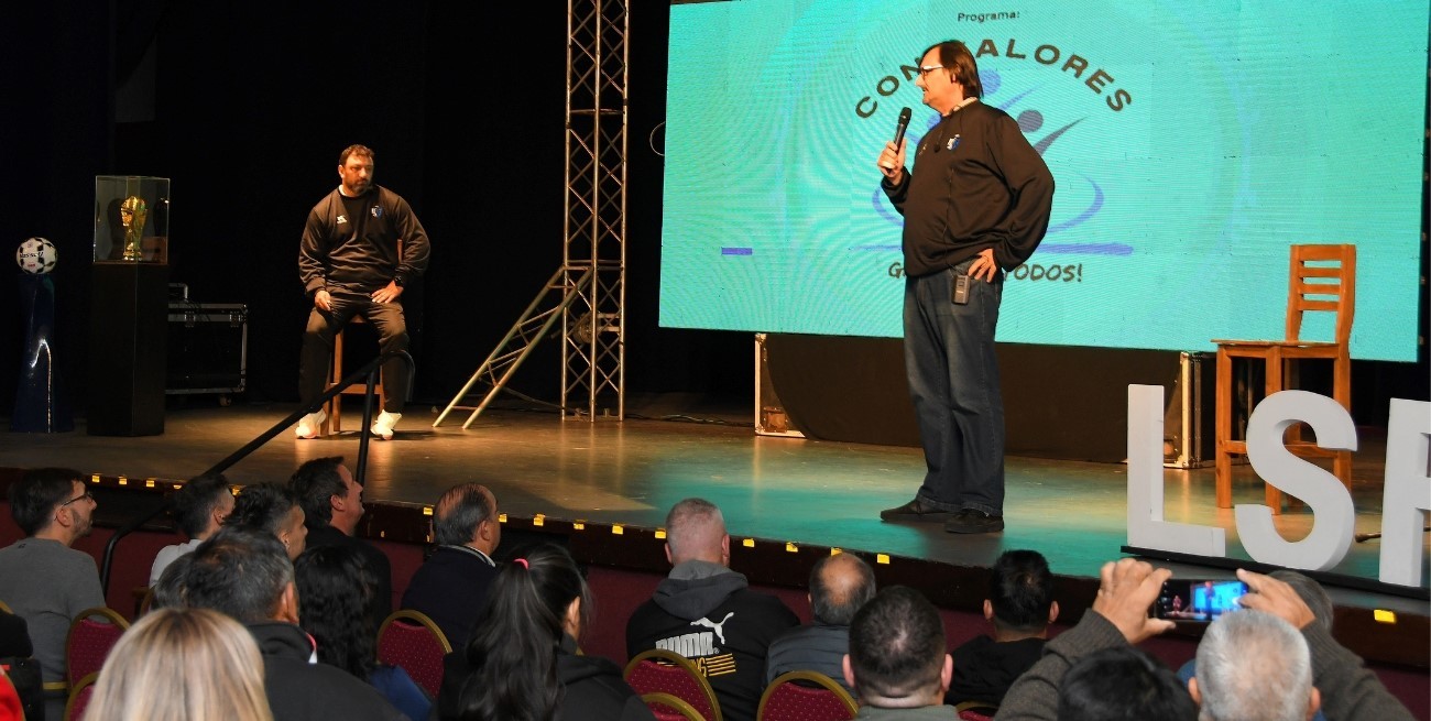 Llega el Primer Congreso de Capacitación en Fútbol Formativo a Esperanza