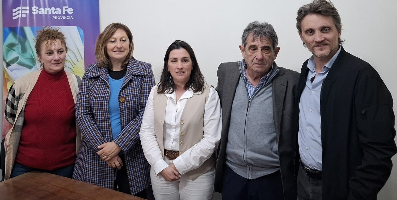 San Javier firma un convenio de becas para estudiantes de pueblos originarios