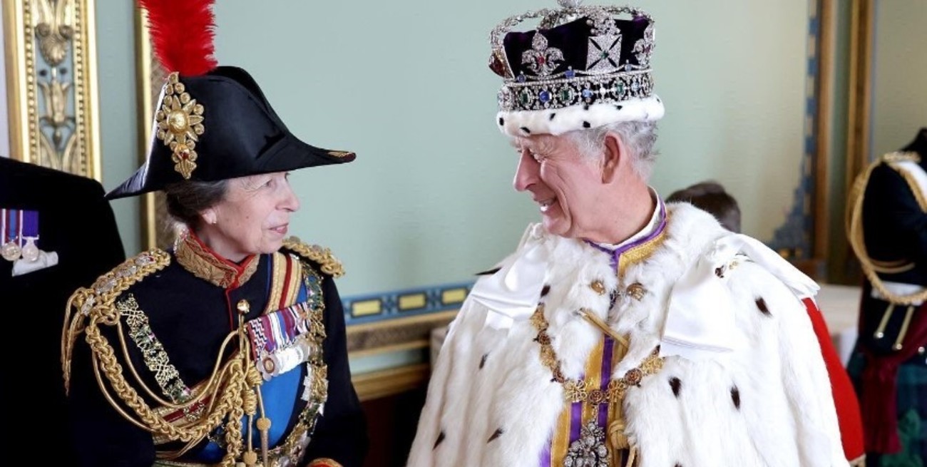 Cumple 75 años de Ana de Inglaterra, la princesa con la disciplina de una reina