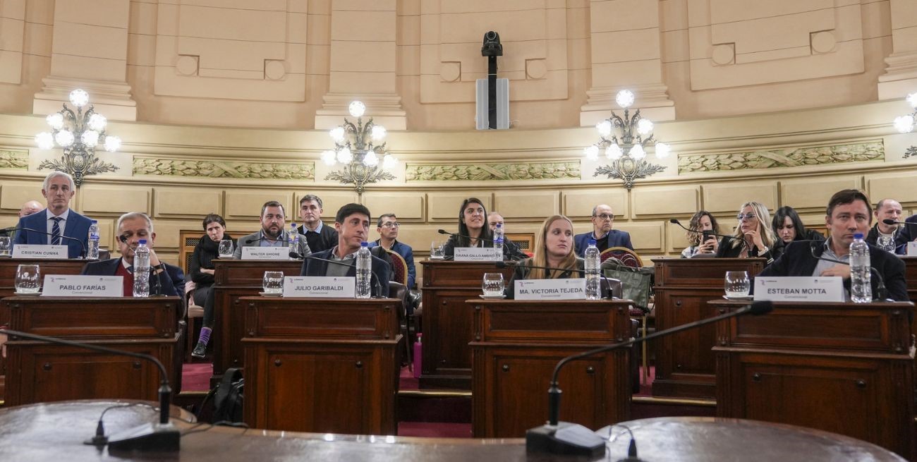 Cláusula transitoria sobre todos los mandatos actuales