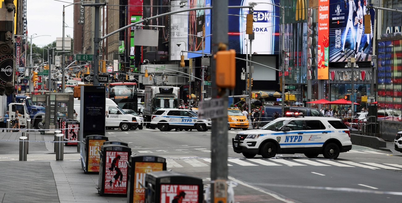 Pánico en Times Square: desalojaron el lugar por un paquete sospechoso