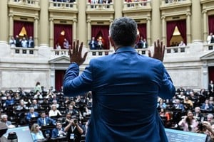 Presidida por el libertario Martín Menem, la sesión especial pedida por un amplio arco opositor para el miércoles a las 12, llevará al recinto un temario de alto impacto para Nación.