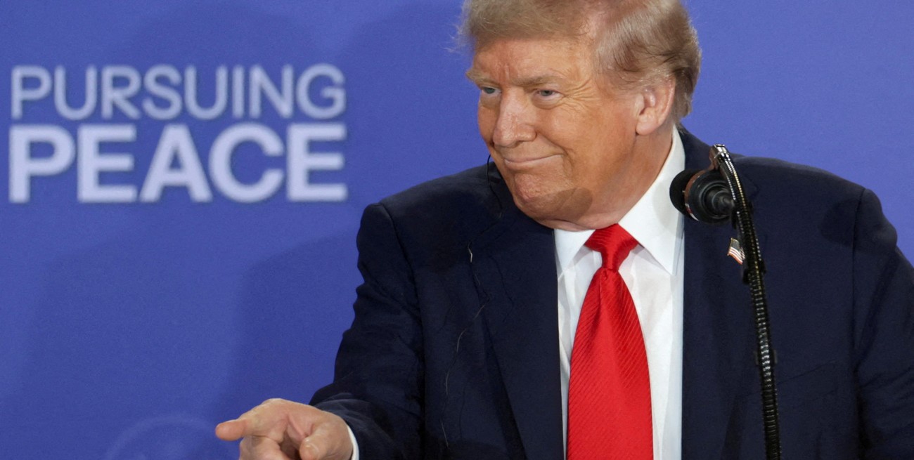 Trump impulsa orden ejecutiva para eliminar voto por correo y máquinas electorales