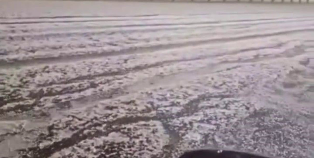 Video: lluvia, rayos y granizo en Córdoba por la llegada de la ciclogénesis