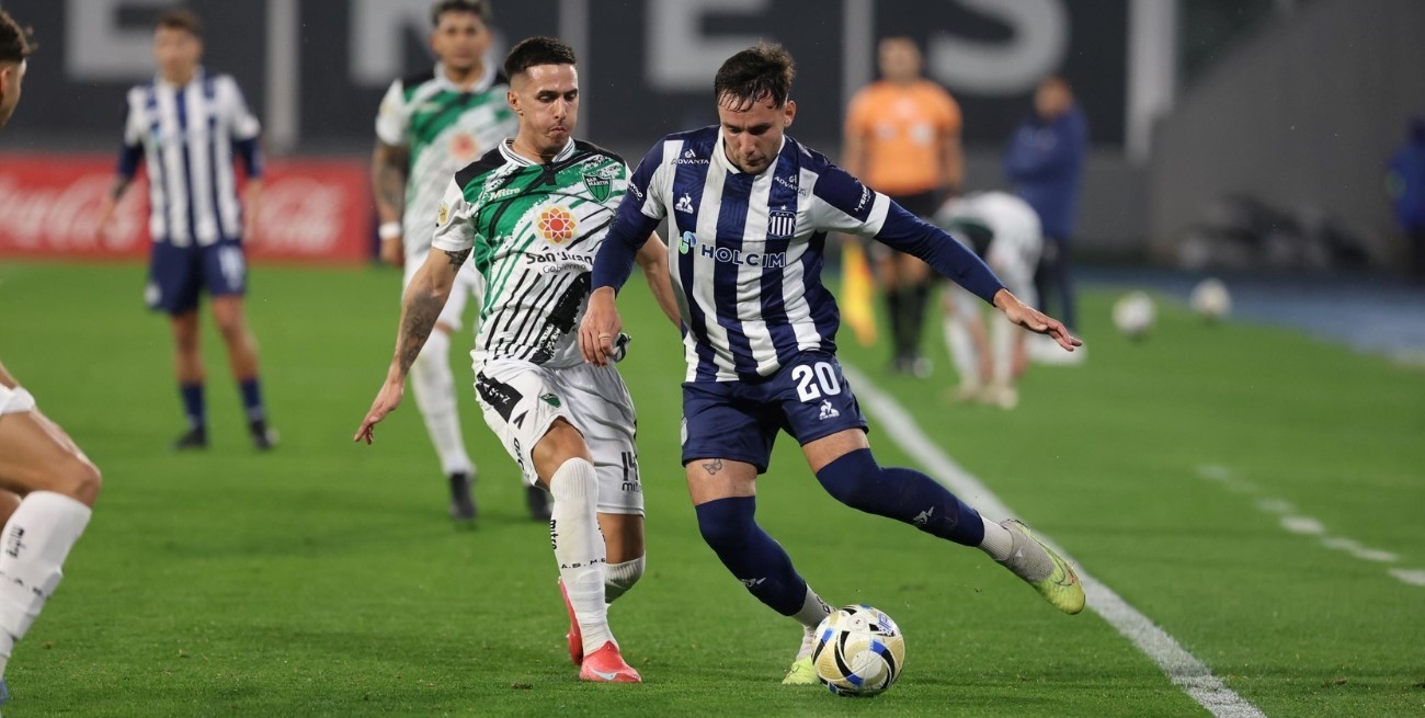 Talleres y San Martín de San Juan empataron y ambos siguen en zona de descenso