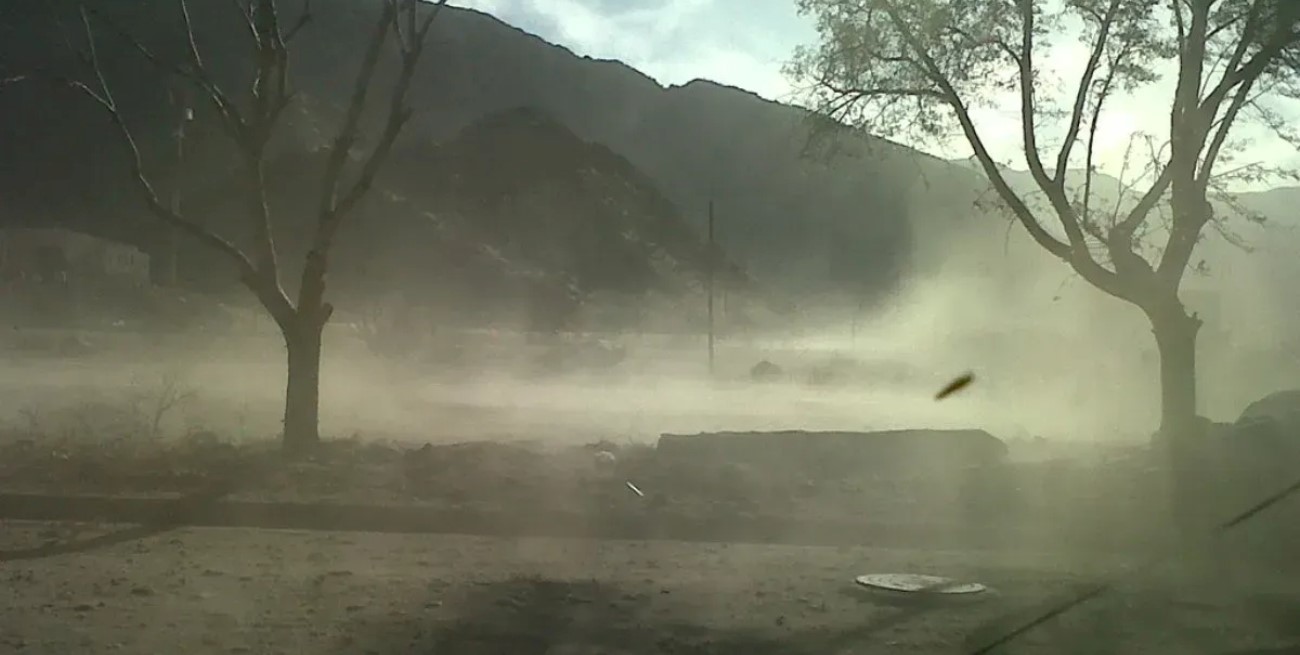 Alerta amarillo por vientos fuertes en siete provincias de Argentina