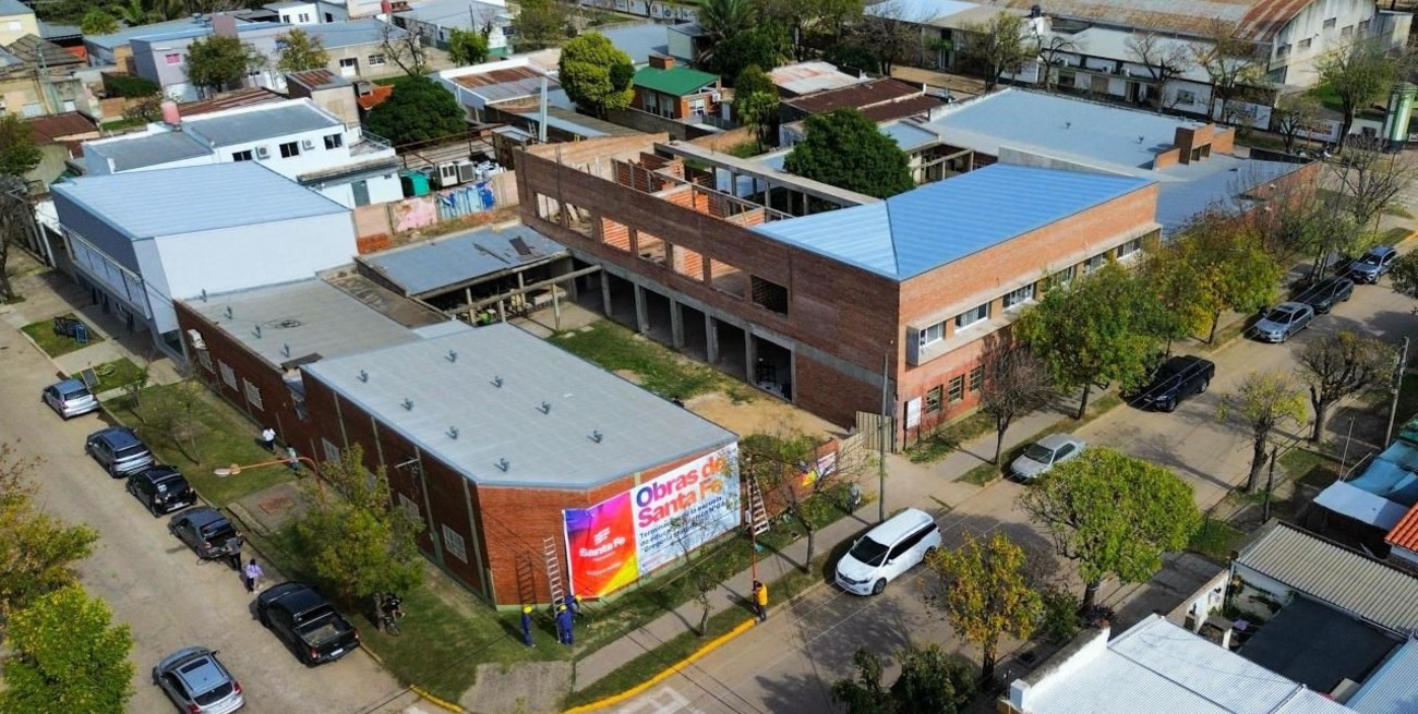 Avanzan los trabajos para la terminación de la Escuela "Gregoria Matorras" de Esperanza