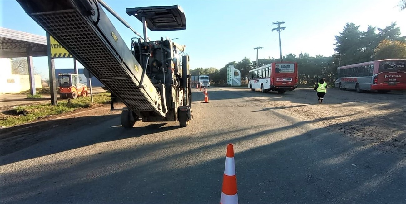 Tránsito alternado: se realizan trabajos en la ex Ruta 11 a la altura de Recreo Sur