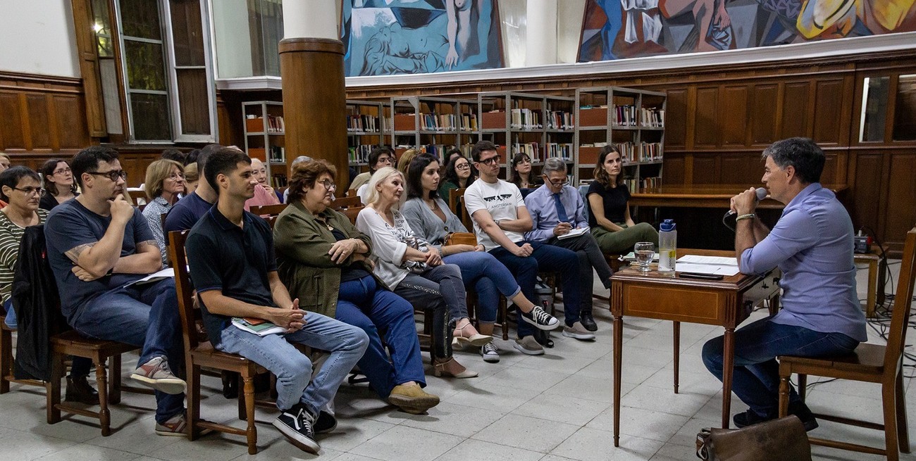 Arranca el curso "Imaginar, ver, contar" en la Biblioteca Muttis
