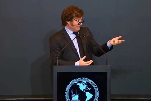 El Presidente habló de "mentiras" ante empresarios y envió un mensaje de aliento a su Gabinete ante el escándalo de las coimas en la Agencia Nacional de Discapacidad. Foto: Captura discurso Cicyp .