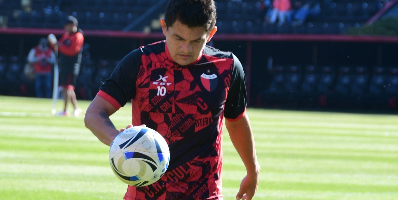 Colón: ¿arranca "Pulga" de titular o siguen los dos puntas "corredores"?