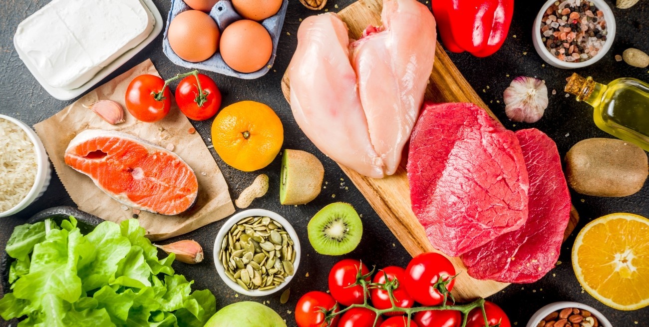 Alimentos que nunca deberías consumir después de su fecha de caducidad