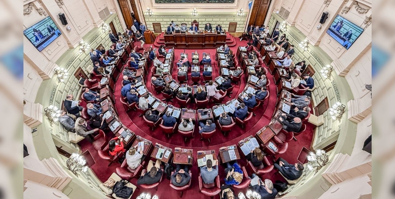 Ausentes en Congreso, presentes en la Convención