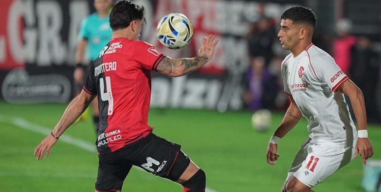 Barracas Central remontó, le gano a Newell’s por 2-1 y lidera la zona A