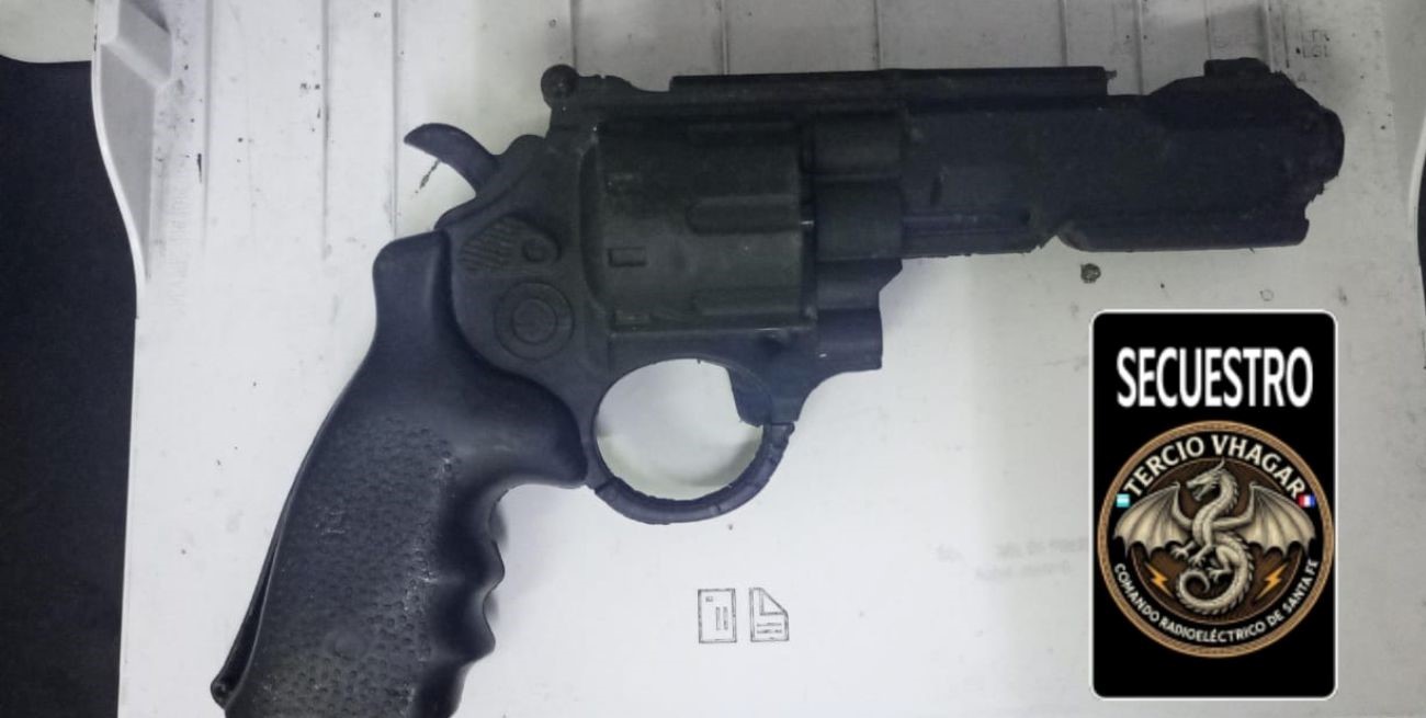 Trató de robar una moto con un arma de juguete y lo agarraron los vecinos