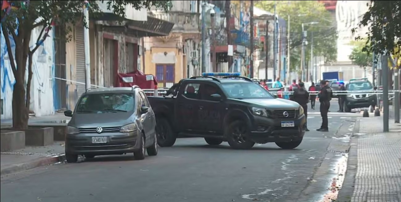 La Boca: un policía abatió a un delincuente que intentó robarle el arma reglamentaria 