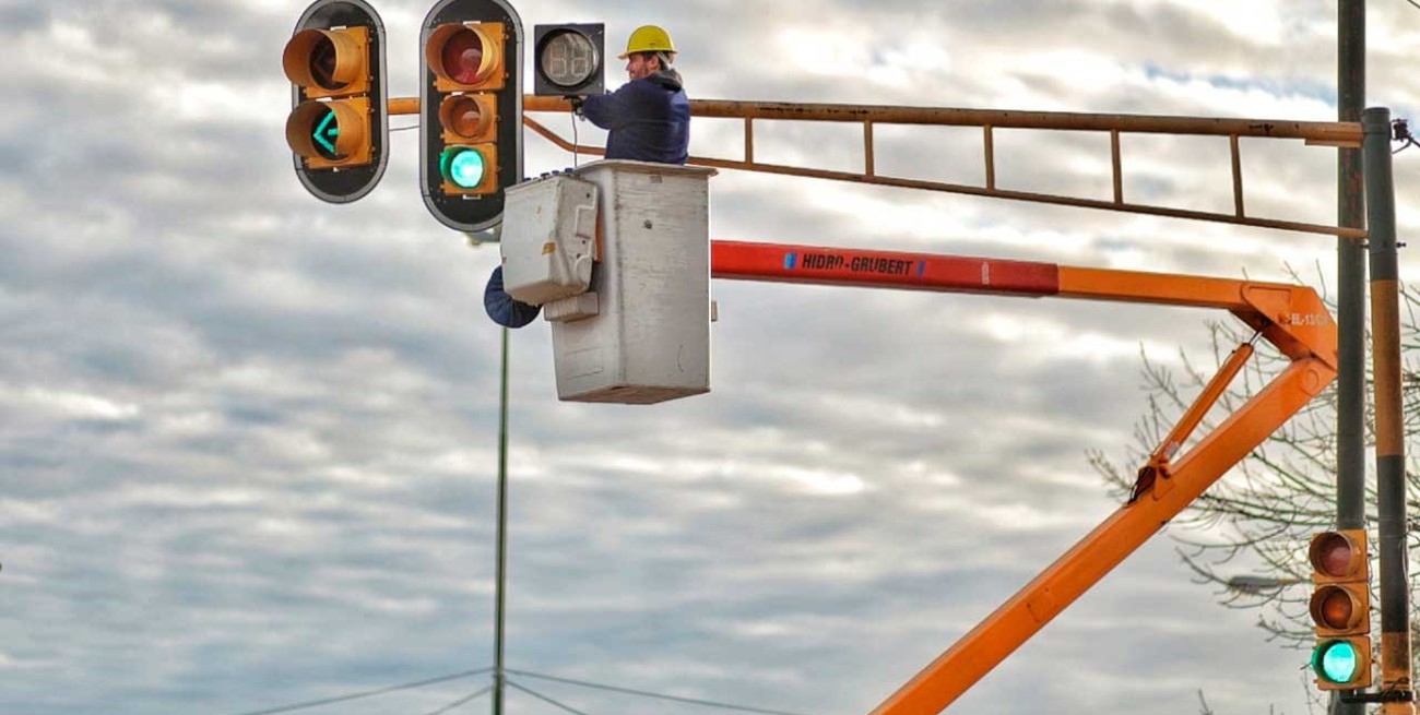 Cómo es la nueva tecnología que implementará el municipio para monitorear los semáforos de Santa Fe