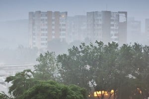 Alerta amarilla por tormentas y vientos intensos, que afecta a un total de diez provincias.