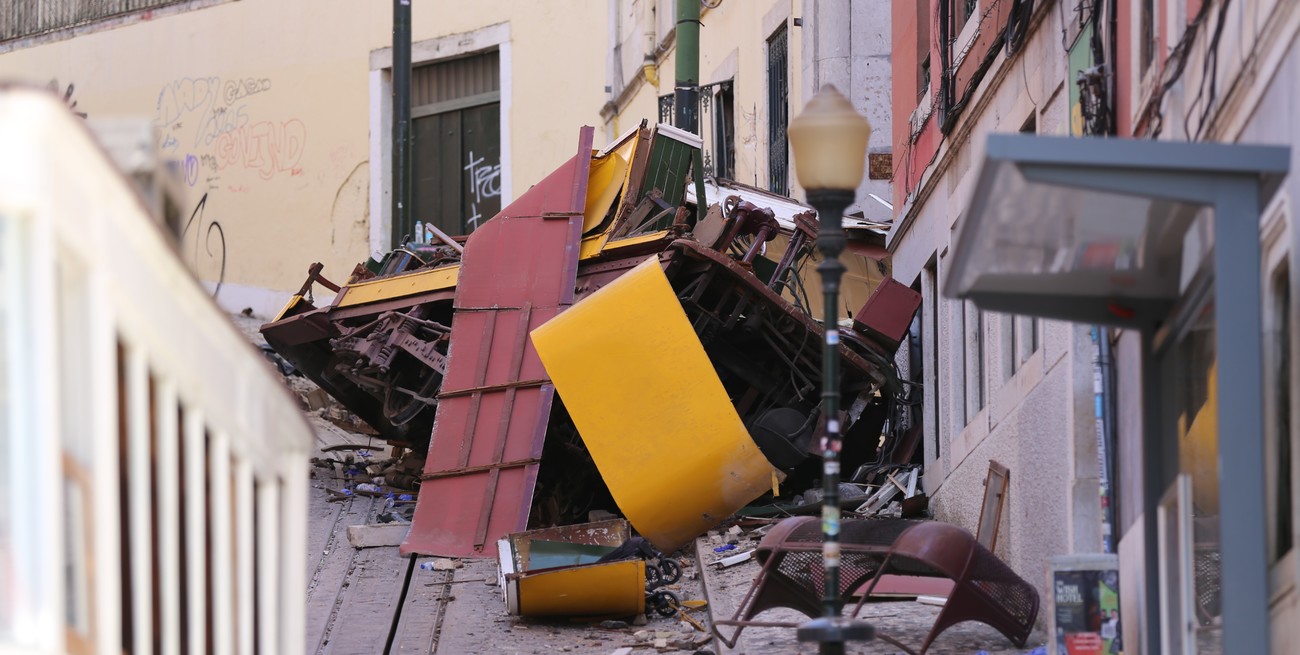 Hasta el momento, el accidente del elevador da Glória dejó 16 muertos y 23 heridos