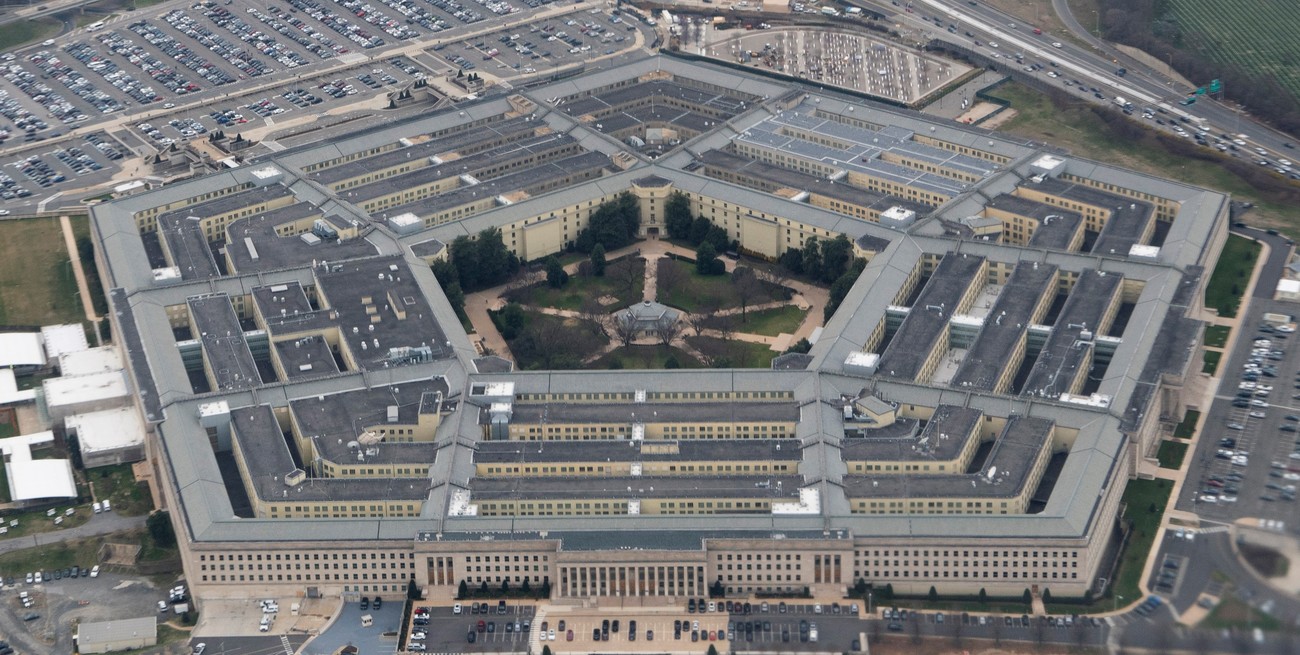 El Pentágono cambió de nombre: Trump firmó el decreto para crear el Departamento de Guerra