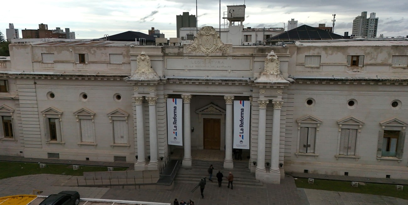 Último tramo de la Convención y jura de la nueva Constitución de Santa Fe