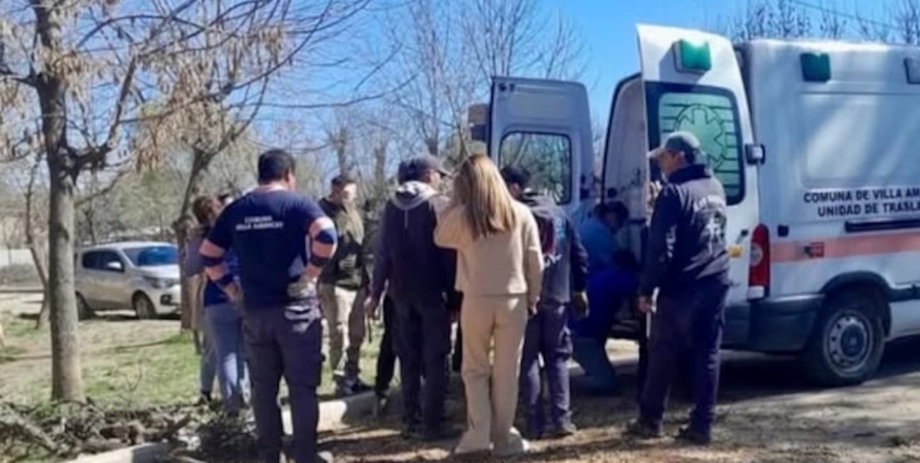 Un bombero falleció tras caer de un hidroelevador mientras hacia trabajos de poda en Córdoba