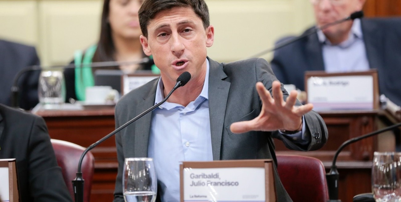 Paco Garibaldi: "Buscamos que la del 25 sea una Constitución de la transparencia"