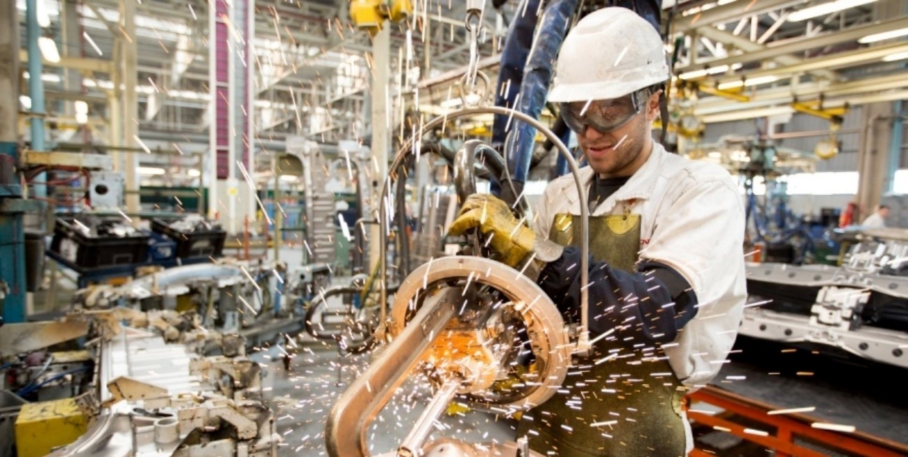 Una de cada cuatro empresas redujo su planta de personal