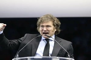 El presidente Javier Milei gobierna a los gritos e insultos, sin verdadera autocrítica. Así nos va. ¿Cambiará realmente tras la derrota en las urnas y el golpazo que recibió en las recientes elecciones? Gentileza