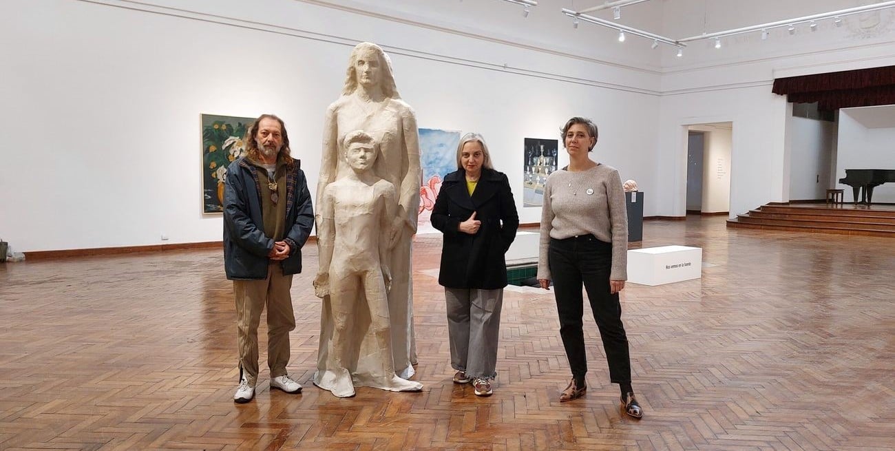 Toti D’Stefano obtuvo el Premio Gobierno de Santa Fe por la escultura "Las horas perfectas"