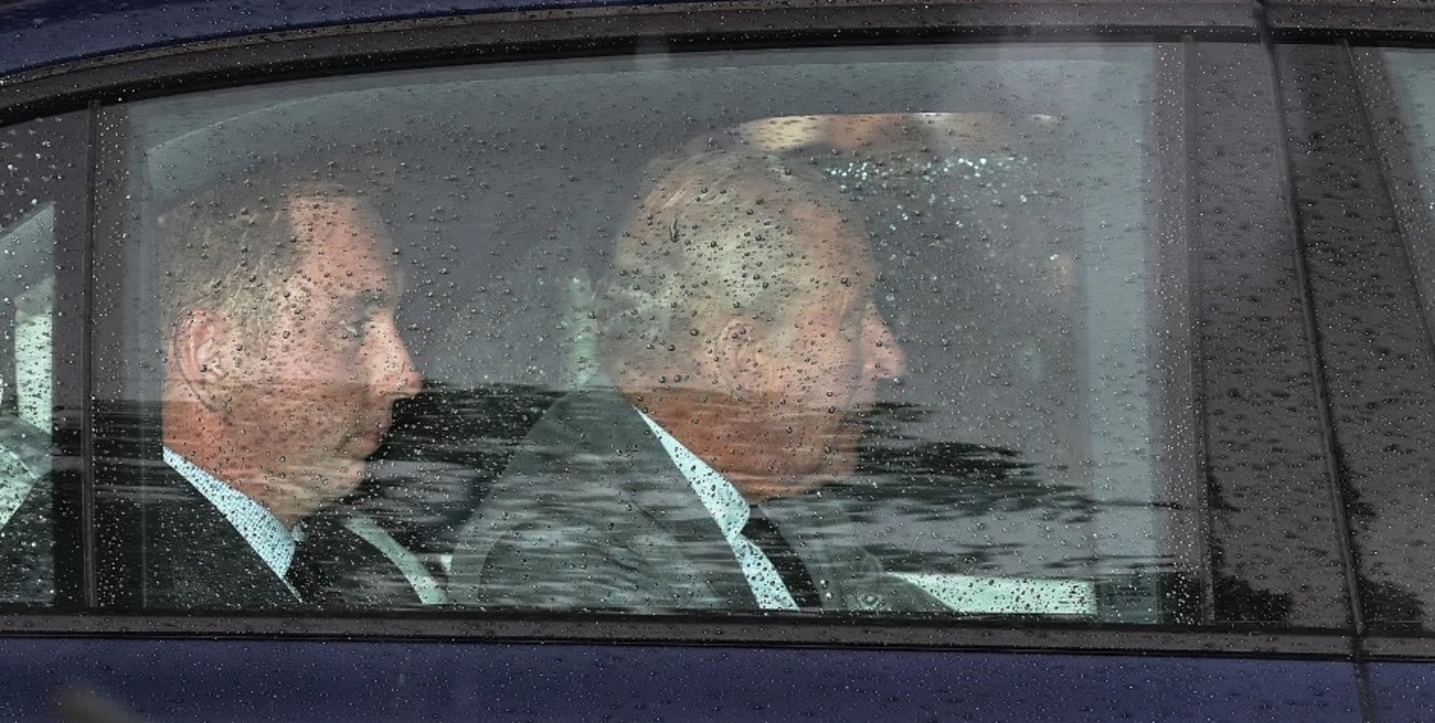 Reunión "breve pero importante": los detalles sobre el reencuentro entre Carlos III y el príncipe Harry