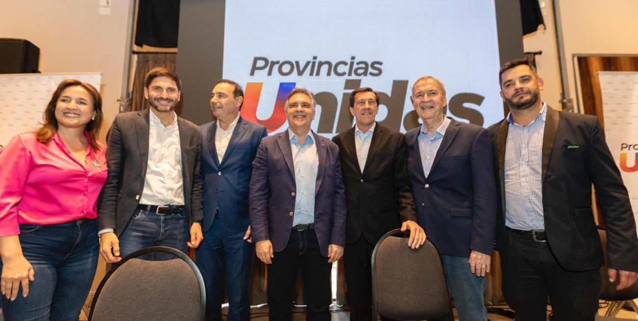 Gobernadores de Provincias Unidas, incluido Pullaro, preparan una respuesta a Milei
