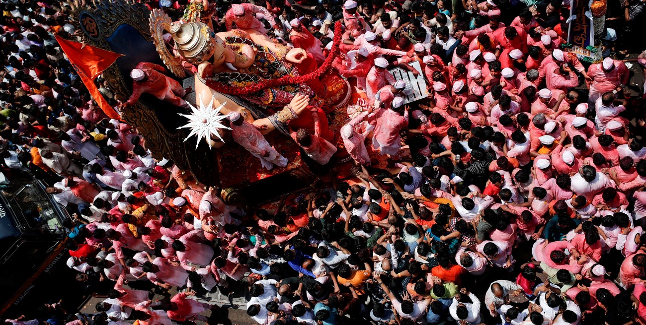 India: al menos cinco muertos y más de 20 heridos en el festival de Ganesh tras ser embestidos por un camión