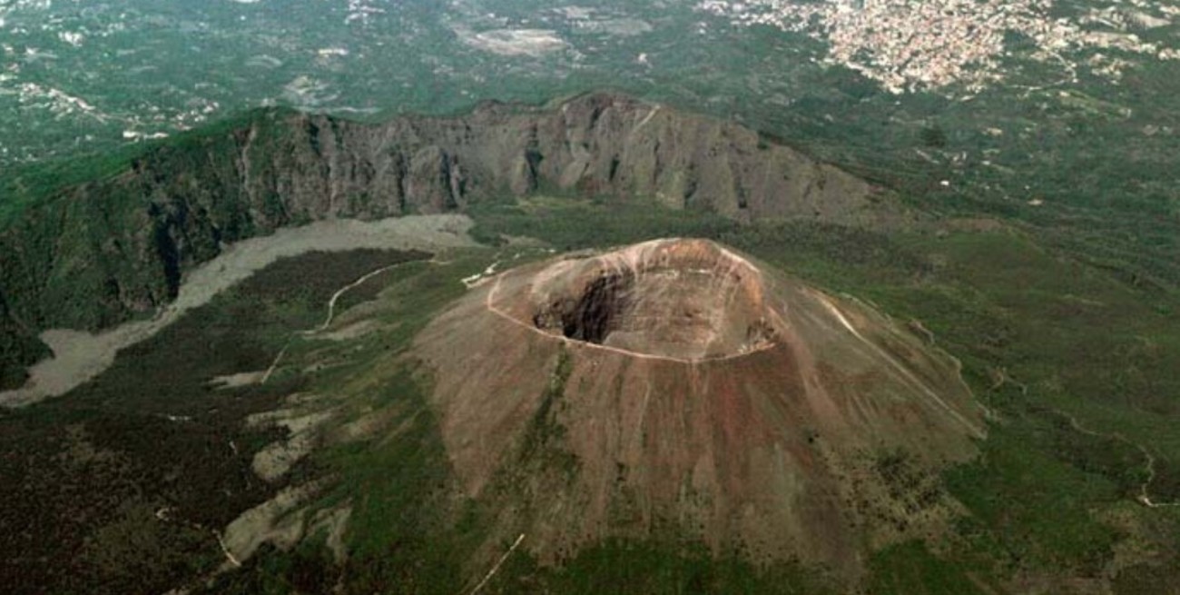 Truena el Vesubio