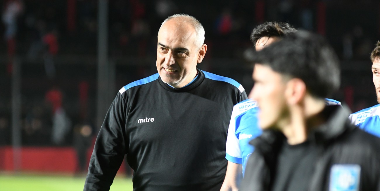 Iván Delfino, ex DT de Colón, quedó a un paso del ascenso