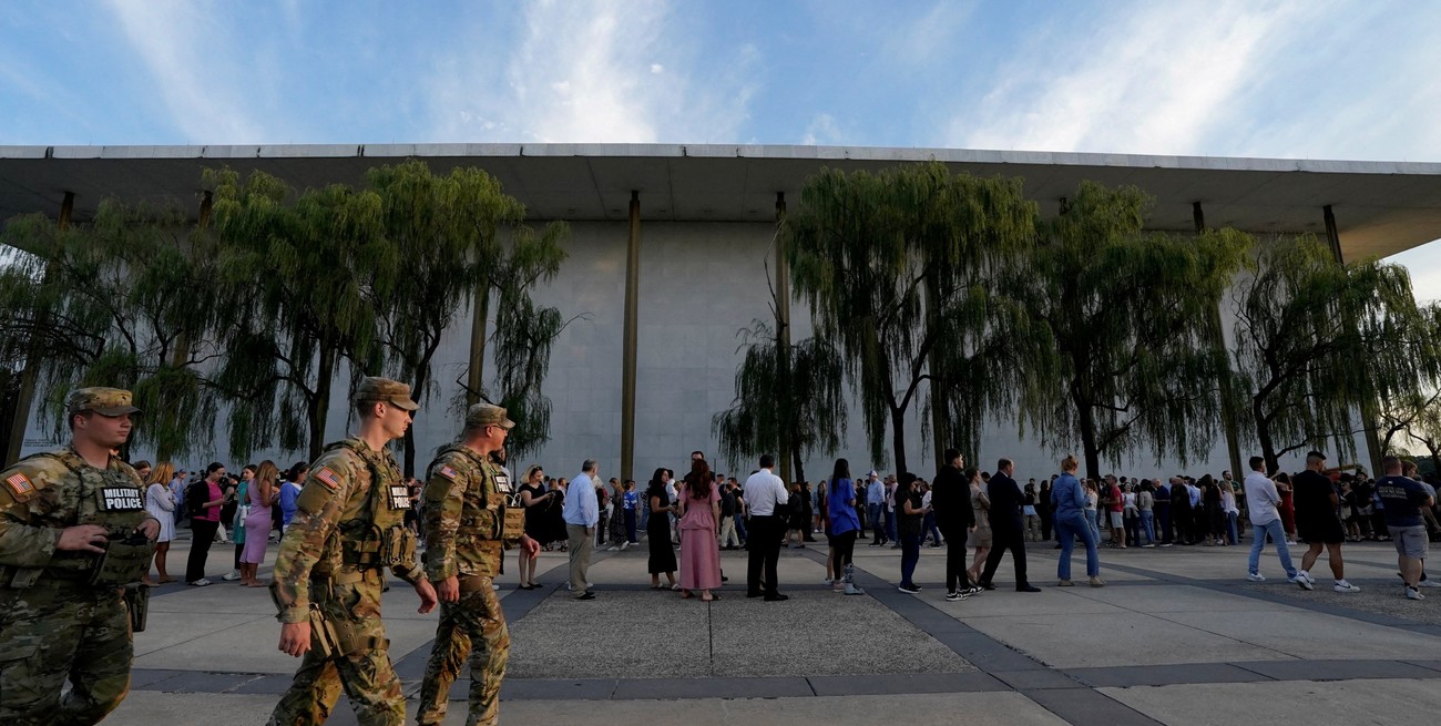 Estados Unidos: republicanos y demócratas suspenden actos o refuerzan los controles