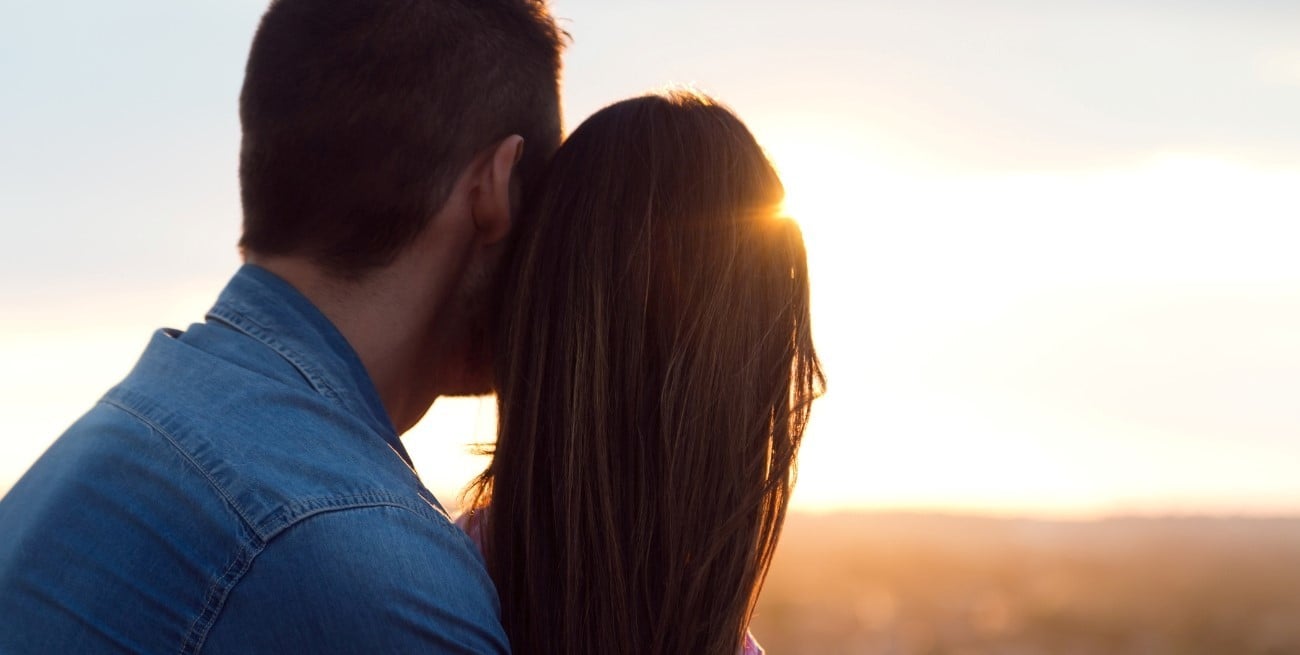 La “teoría del pájaro” podría revelar si tu pareja está en crisis