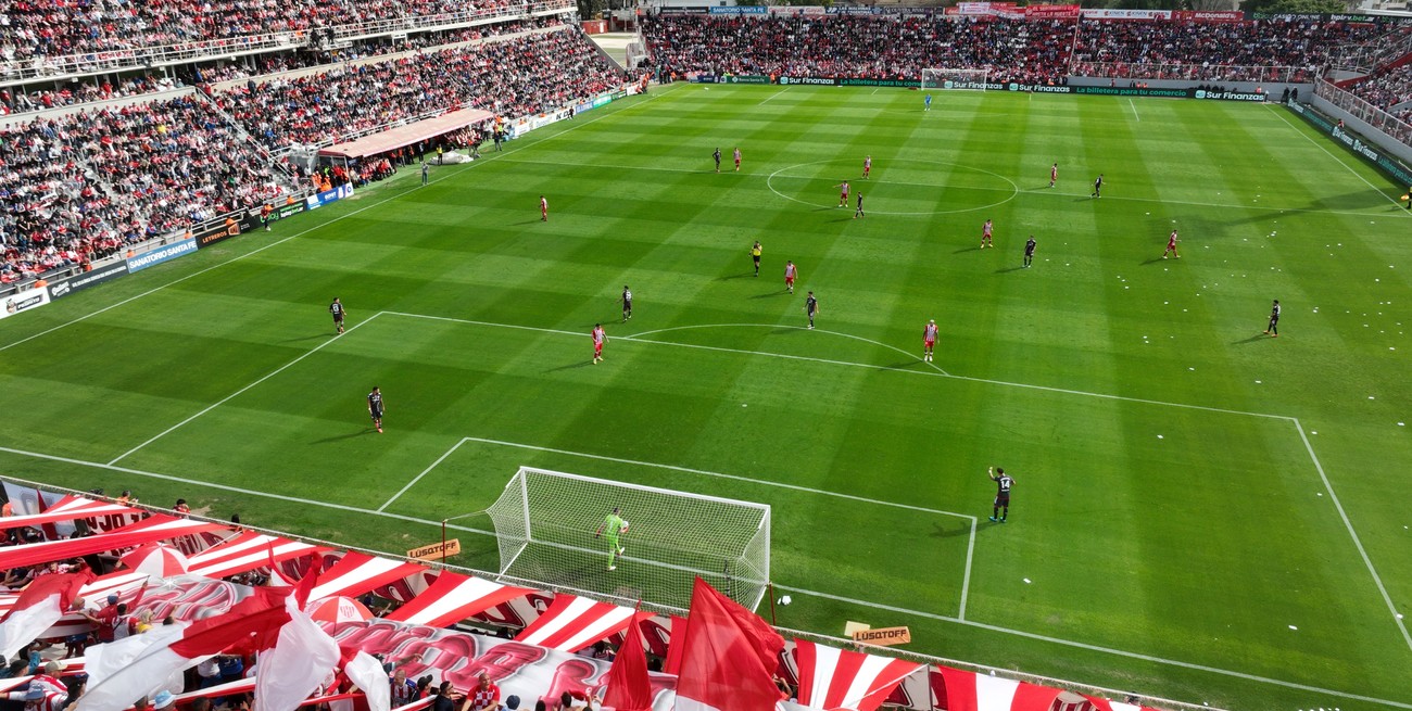 Unión evalúa cobrar un bono obligatorio a sus socios para el encuentro del sábado