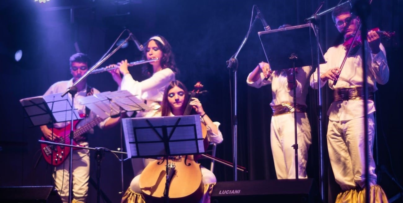 Canto Libre presenta "ABBA: Gracias por la música"